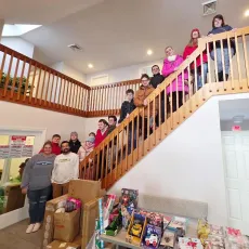 For their December Community Project, Riverview's Project SEARCH interns proudly collaborated to participate in HPC's (Homeless Prevention Council in Orleans) Adopt-A-Family program! They coordinated all the planning, shopping, organizing, and donating of holiday gifts to a local family in the community. Thank you to the @homelessprevention for all the great work you do! #riverviewschool #homelessprevention